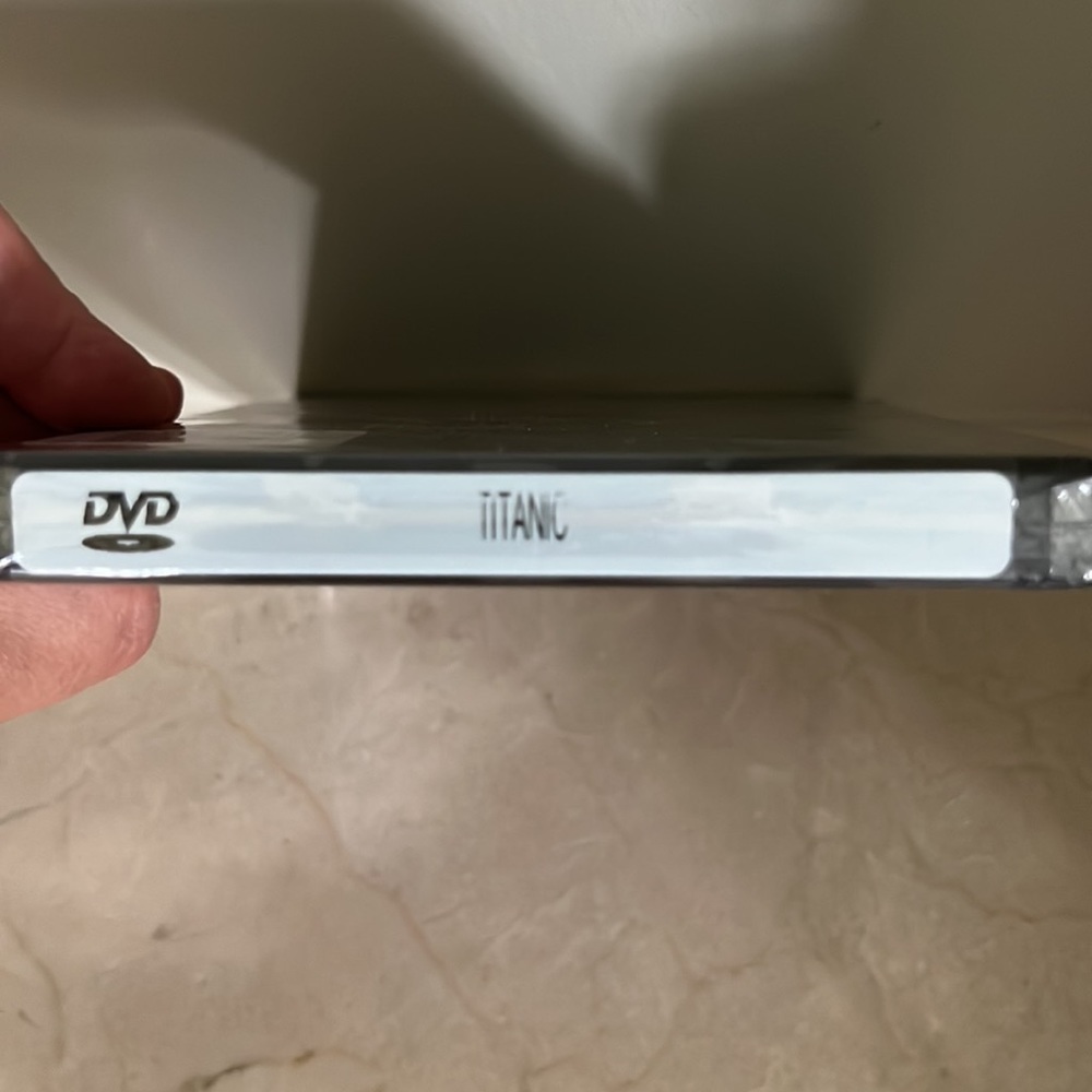 Titanic Widescreen Collection Dvd - Picture 3 of 4